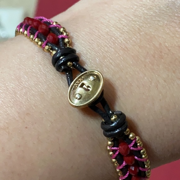 🖤FOSSIL💕crystal leather gold button bracelet - Picture 11 of 12